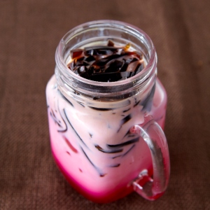 Bandung with Grass Jelly